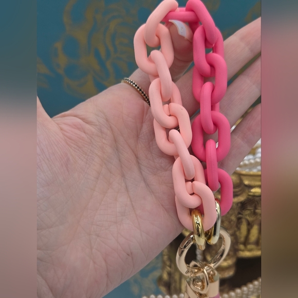 PINK Chunky Chain Fun Wristlet Key Ring Keychain Phone Holder NEW - Picture 3 of 9